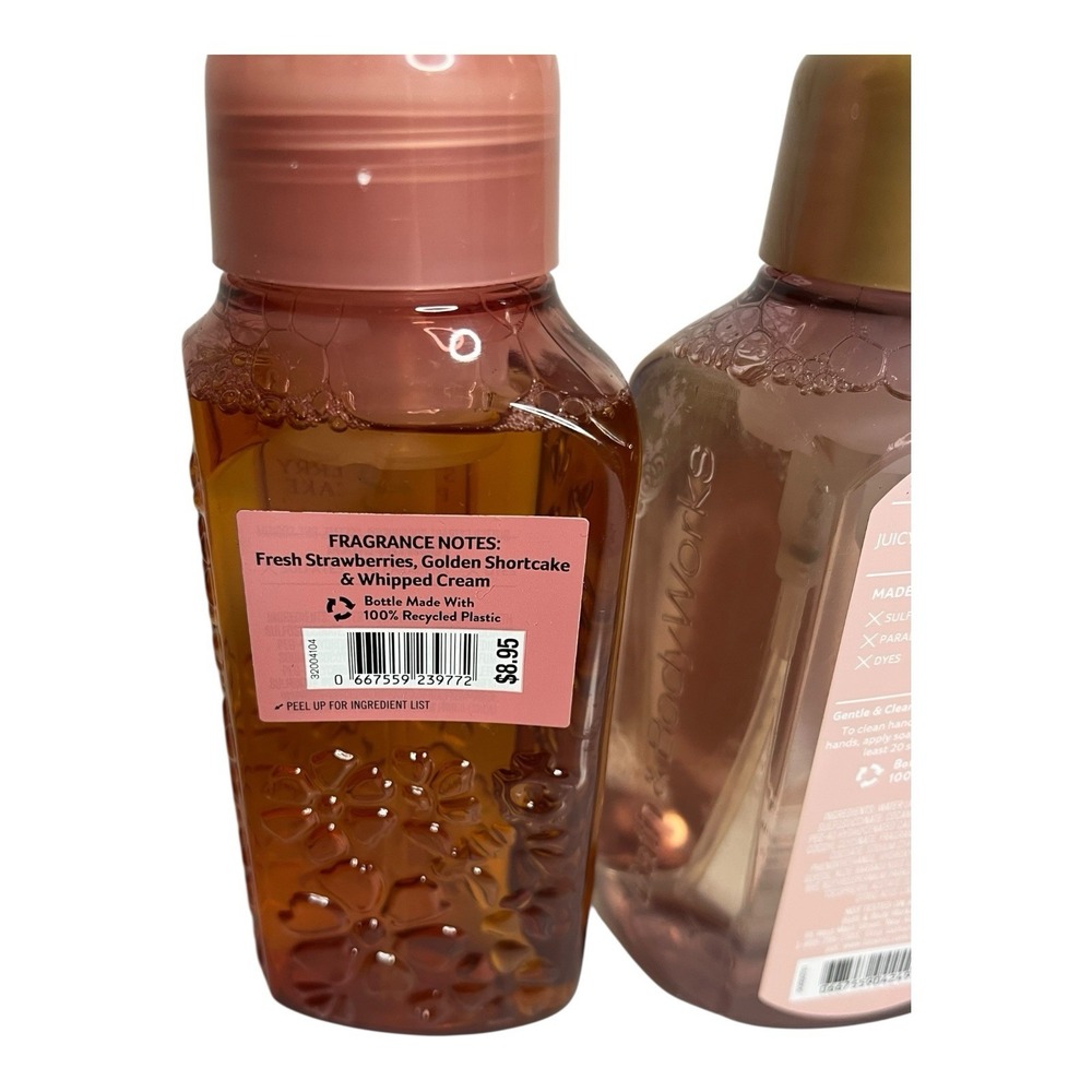 Bath & Body Works Strawberry Pound Cake Snowflake Foaming Liquid Hand Soap Wash - Picture 3 of 6